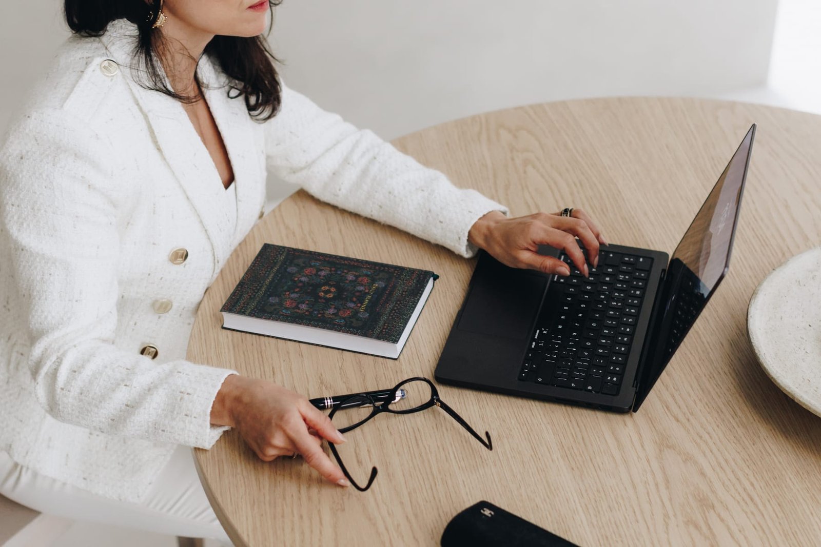 Bahar Alexander Executive Coaching & Mentorship for Coaches